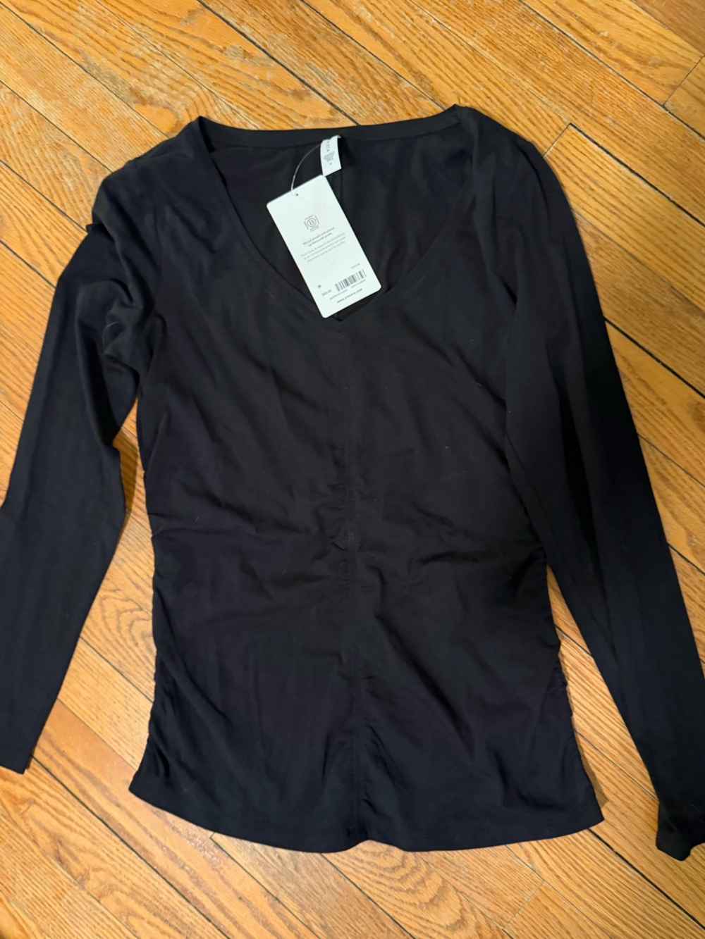 Athleta Classic ruched Long Sleeve V-Neck Top in Black NWT - Picture 3 of 3